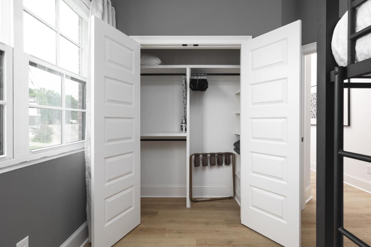 Apartment Near Downtown Broadway & Stadium - Free Parking *