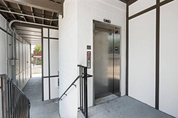 Apartment Near Downtown Broadway & Stadium - Free Parking