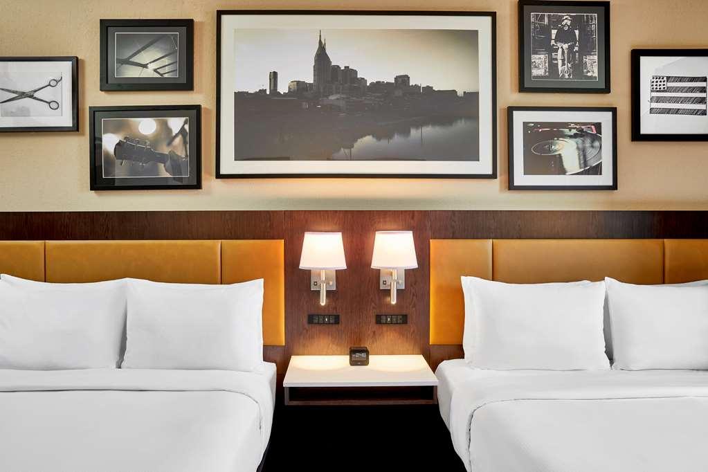 Hotel Embassy By Hilton Downtown 3*