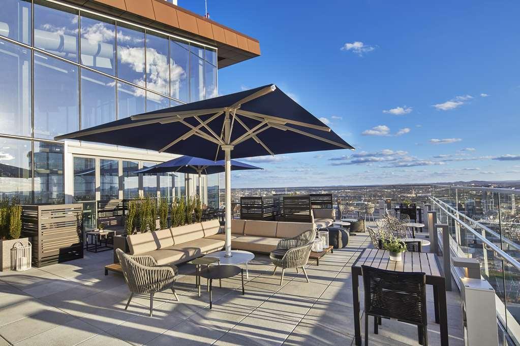 Embassy By Hilton Downtown Nashville