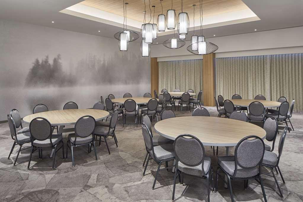 Hotel Embassy By Hilton Downtown 3*
