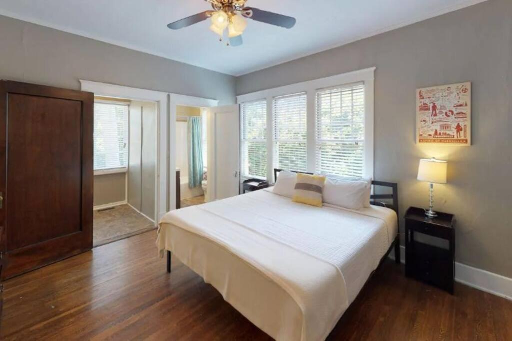 Large Group Downtown - Westend Holiday home