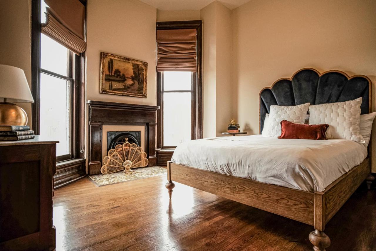 Holiday home Henrie House I Luxury 4br Downtown Historic Gem With Library & Patio Nashville