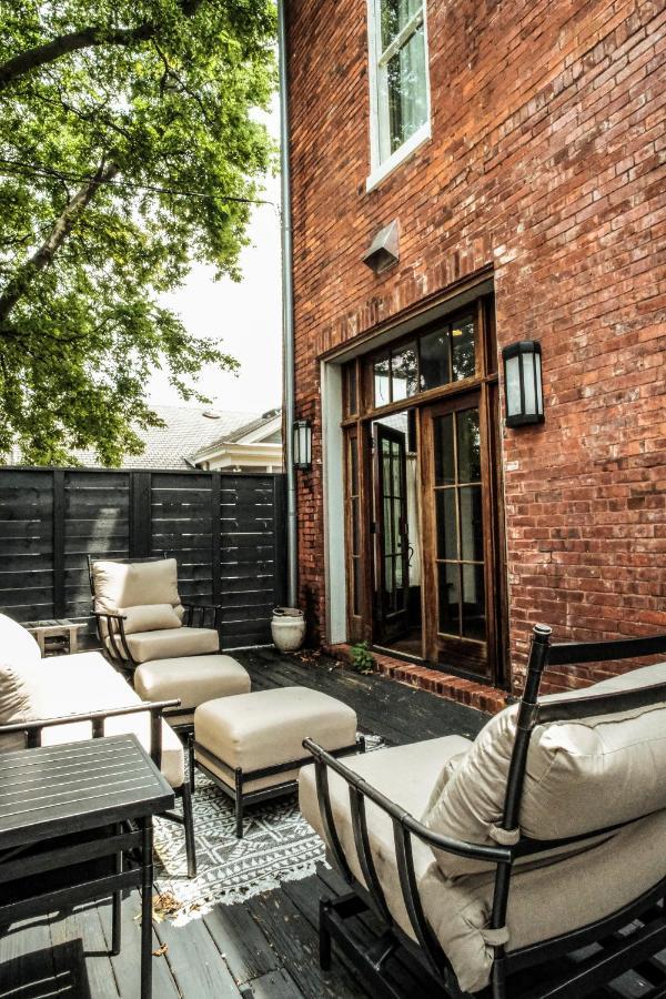 Henrie House I Luxury 4br Downtown Historic Gem With Library & Patio * Nashville