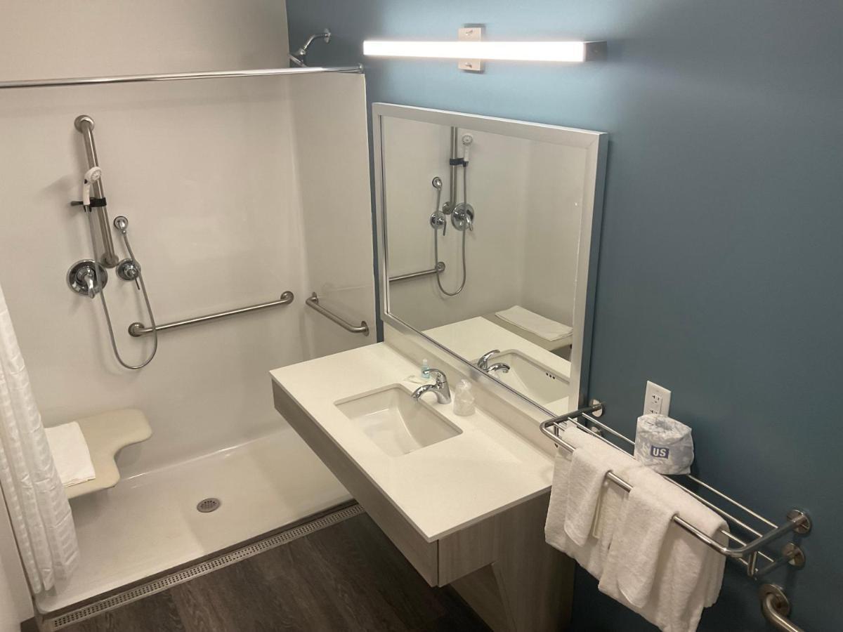 Hotel Woodspring Hermitage - Airport 3*