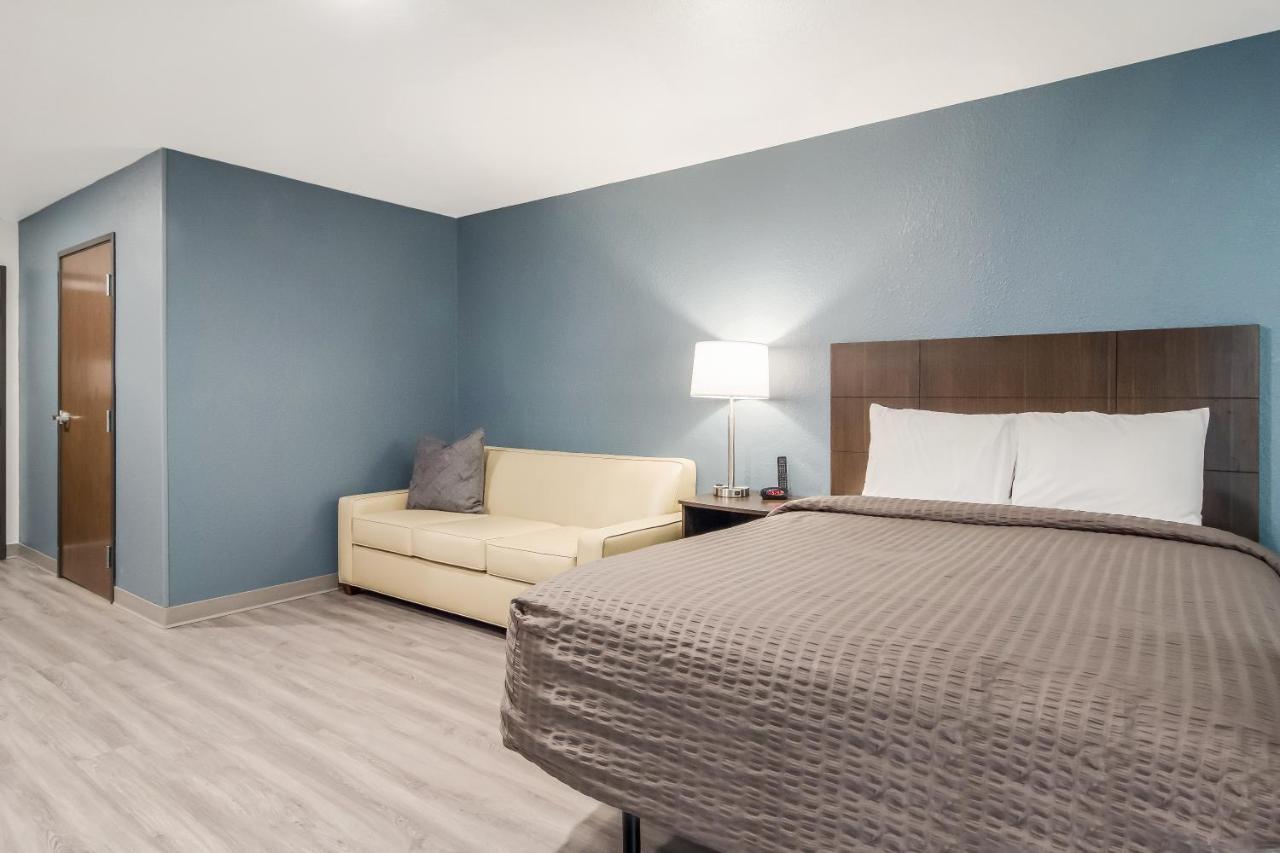 Woodspring Hermitage - Airport Hotel 3*
