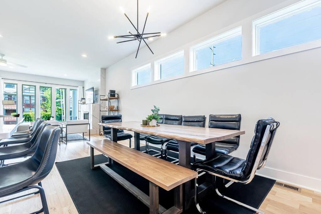 Downtown & Skyline Views Villa *