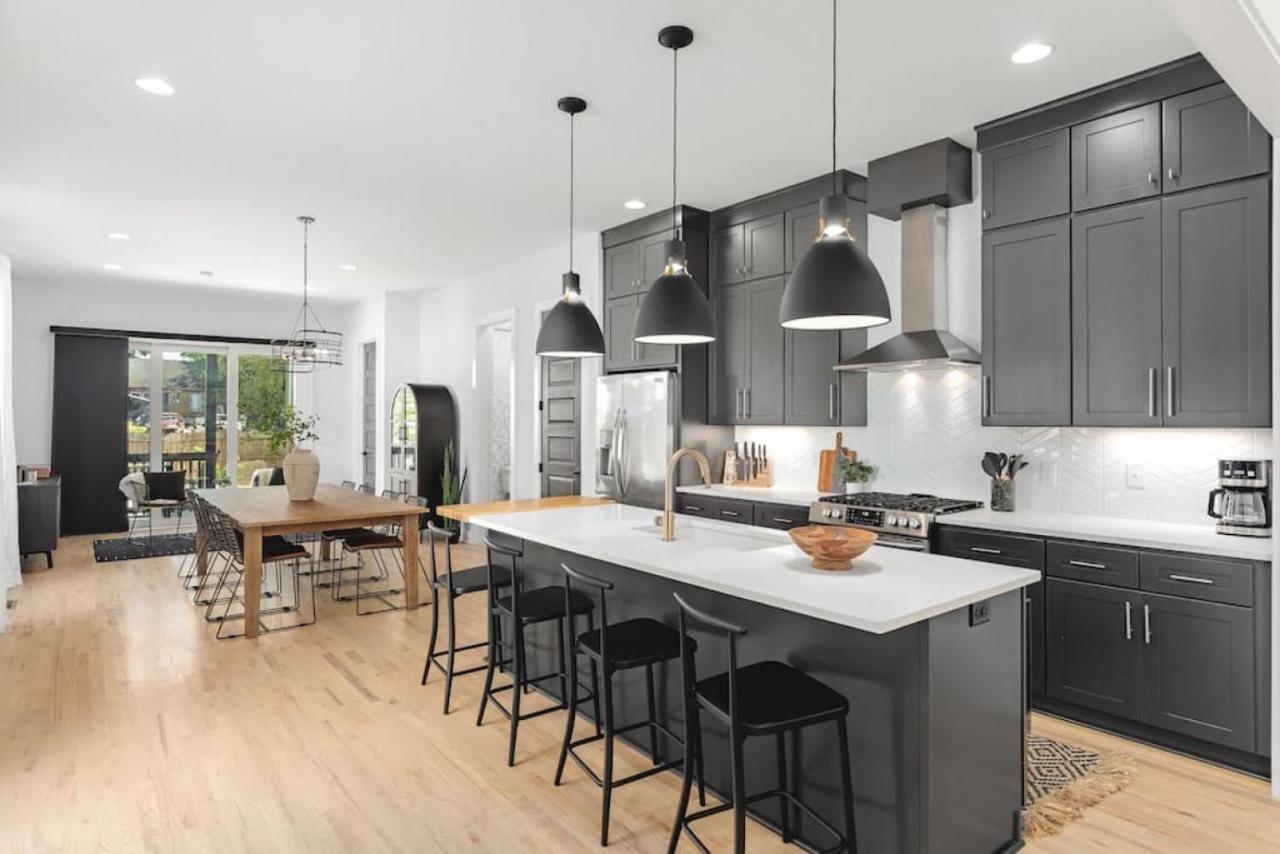 Holiday home Huge Rooftop Patio At Stunning Spacious House Nashville