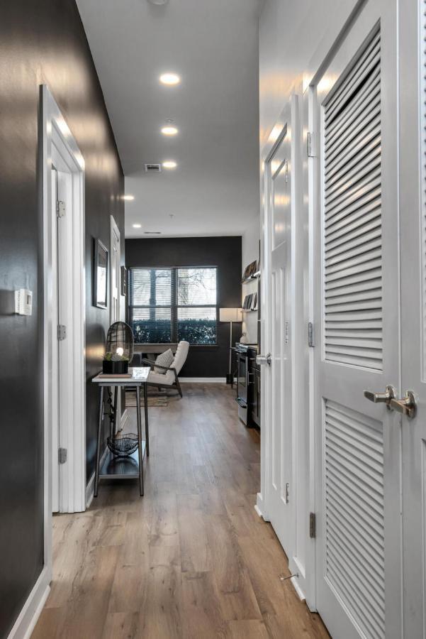 Walk To Vanderbilt And Belmont - Shuffle Board And Free Parking Holiday home