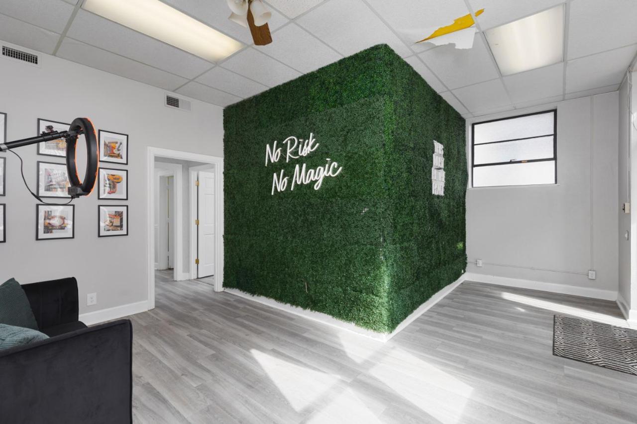 Holiday home Rock N Row Warehouse Huge Modern Unique Space *
