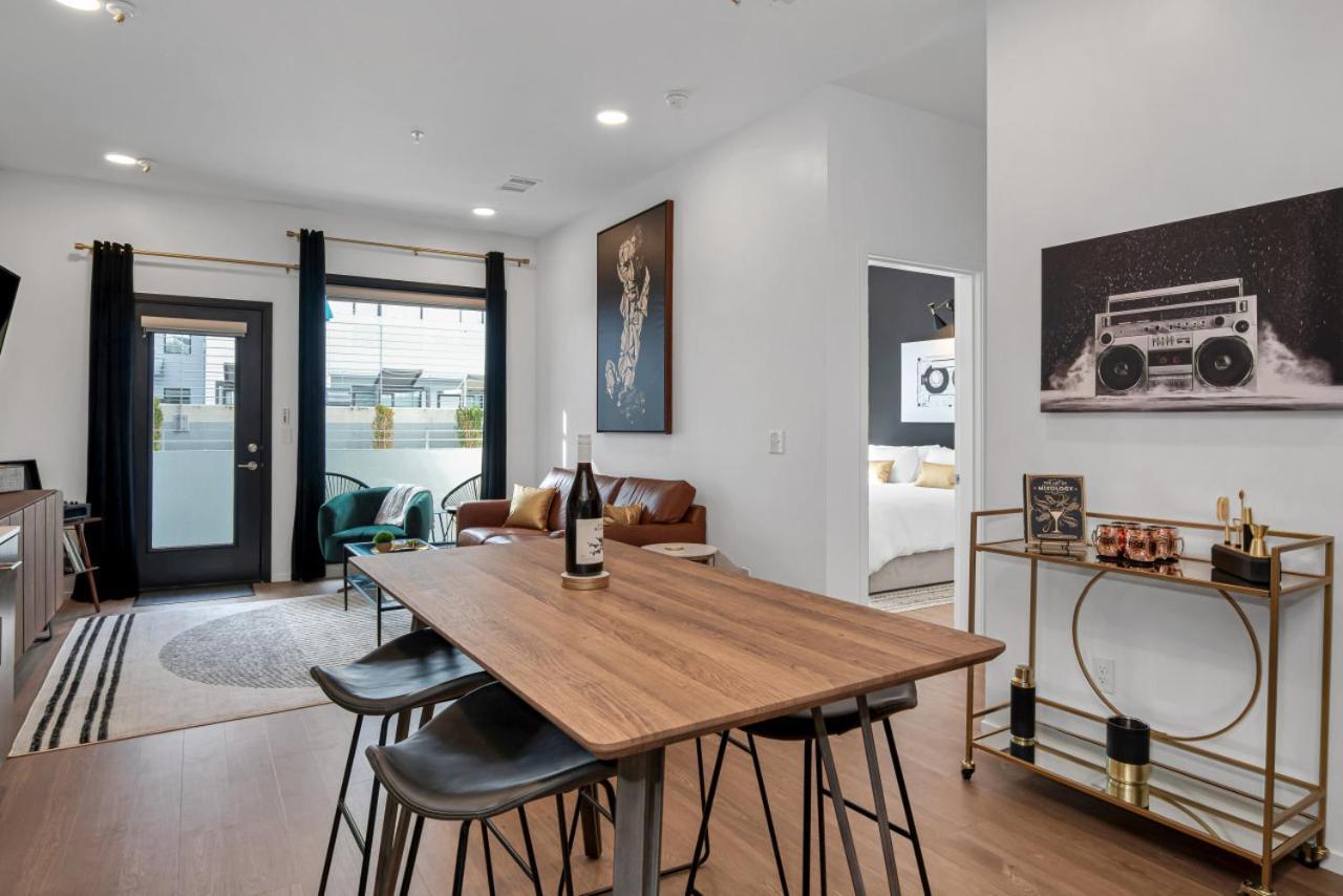 Upscale Cozy With Pool, Patio, Parking
