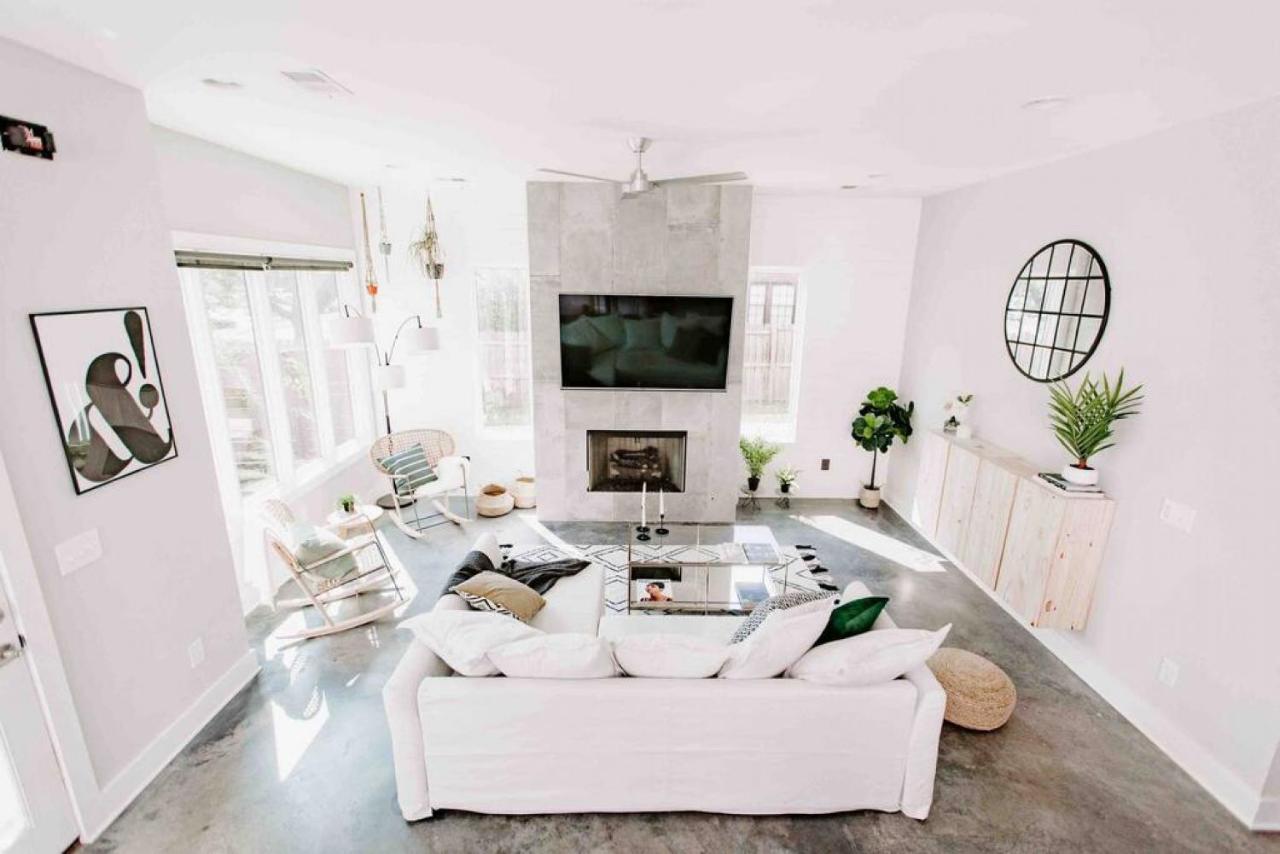 Modern Luxury With Rooftop Deck, 3 Mi To Downtown Holiday home *