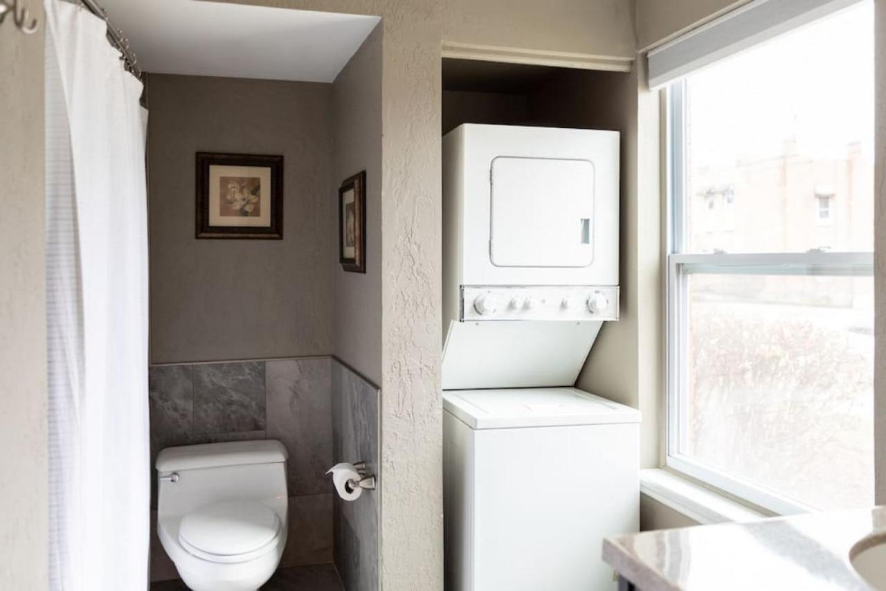 Apartment Downtown Condo, Walk To Broadway With Free Parking Nashville