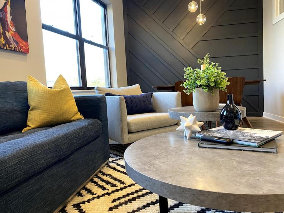 Holiday home Lovely 2 Bedroom,3 Bed Near Restaurants, Bars, Shopping And Vanderbilt, Belmont