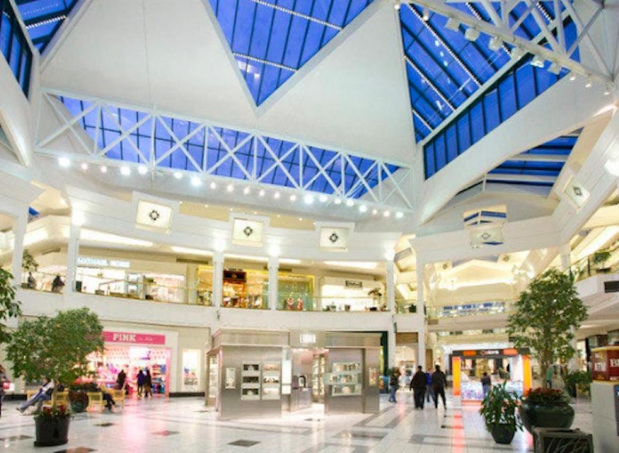 Walk To Vanderbilt And Belmont - Shuffle Board And Free Parking *