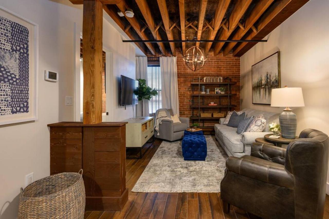 Regal Retreat In Pool Gym Free Parking *