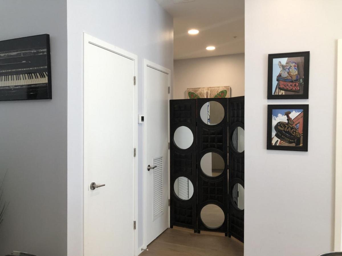 Unique With Pool, Patio, Parking * Nashville