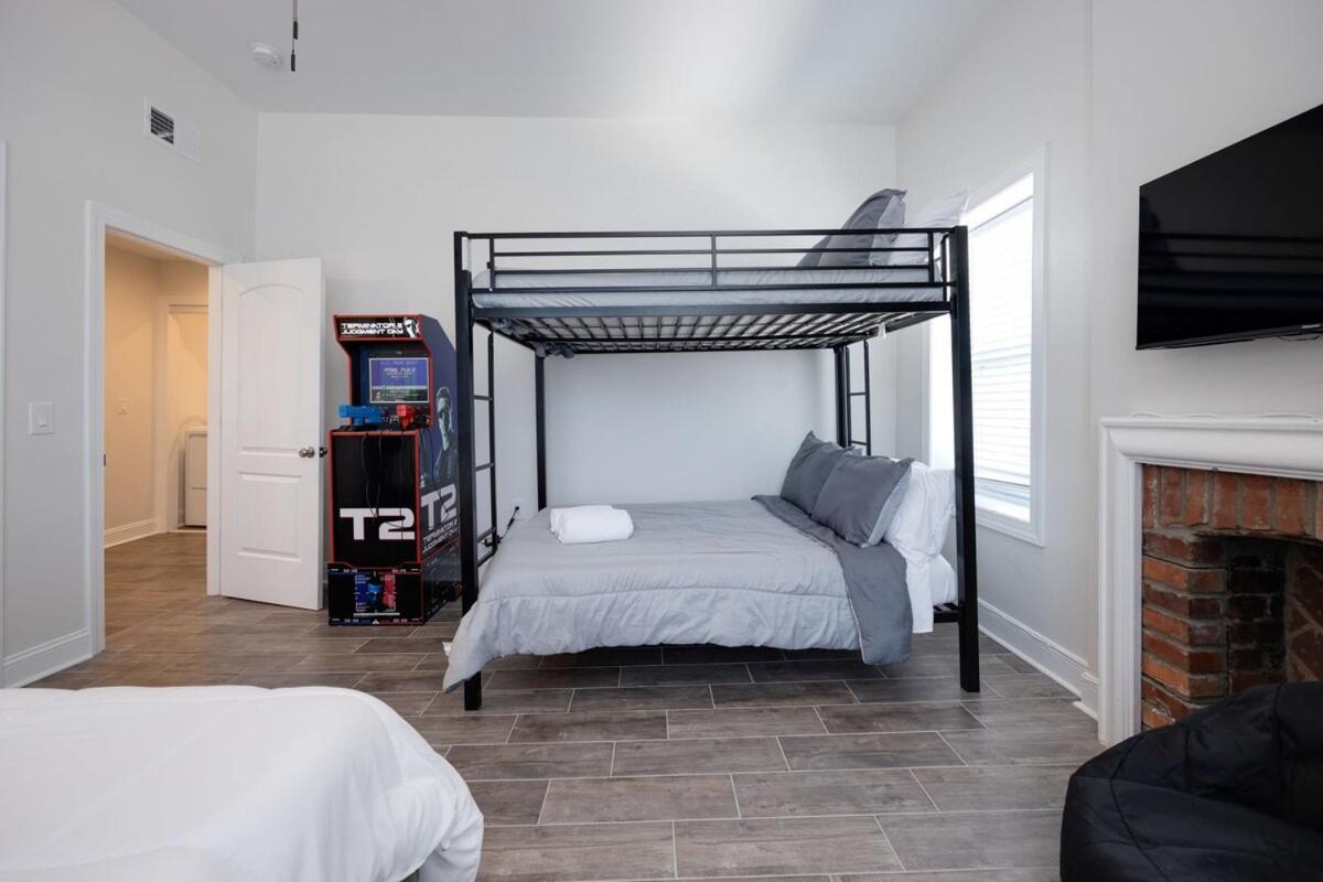 Nash Luxe W King & Fire Pit Fun & Games!