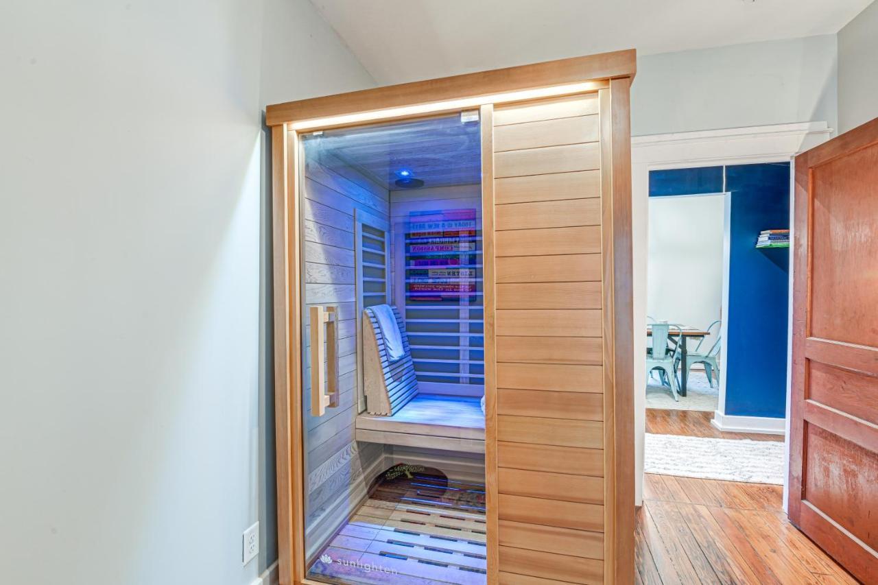 Charming With Fire Pit, Indoor Sauna!