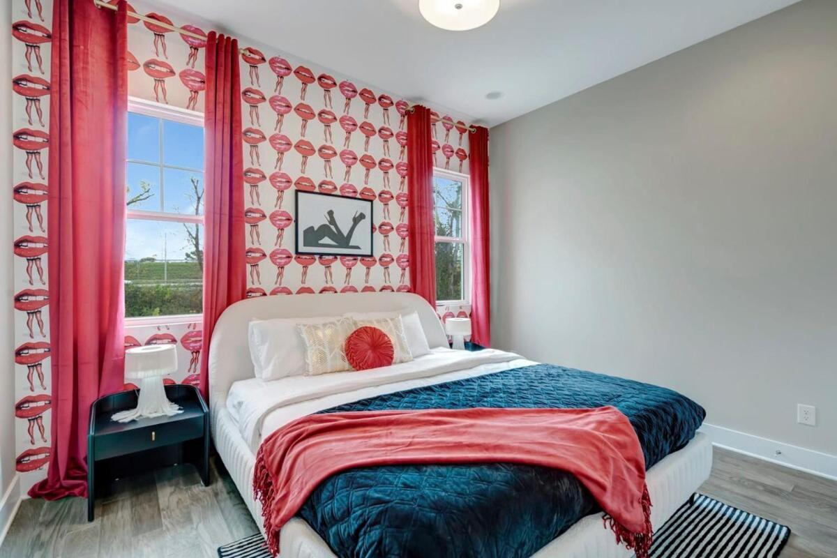 Double Lux 26beds 2 Rooftop Views Free Parking *
