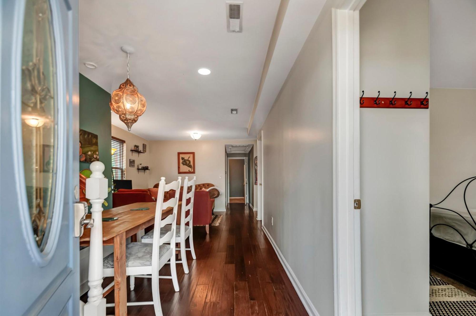 3 Bd 2 Bath Walking Distance To Nations *