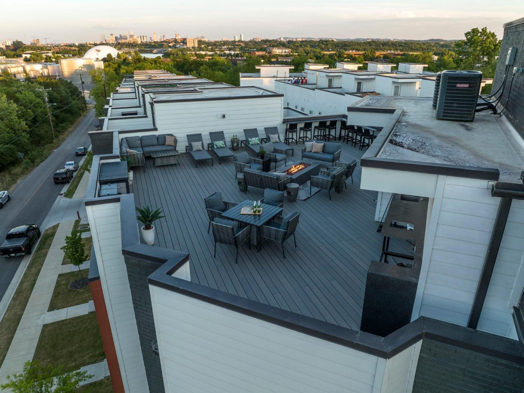 Rooftop Skyline Views Dt Nash Sleeps 12 * Nashville