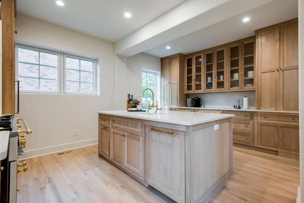 Lux West Nash Tudor 4mi To Dt Sleeps 9