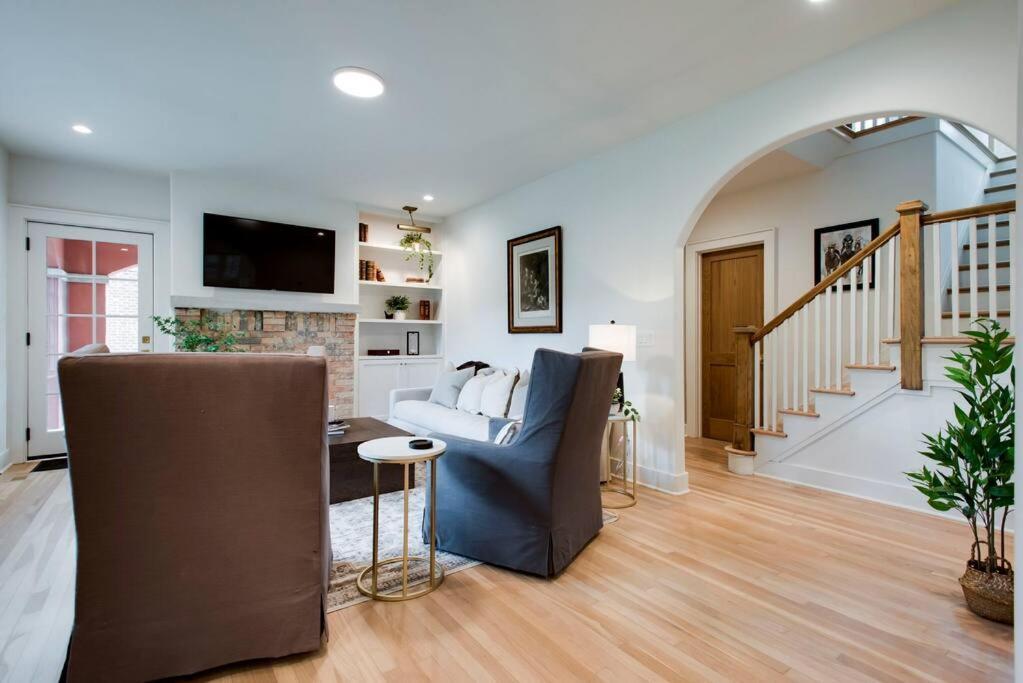 Lux West Nash Tudor 4mi To Dt Sleeps 9 Holiday home *