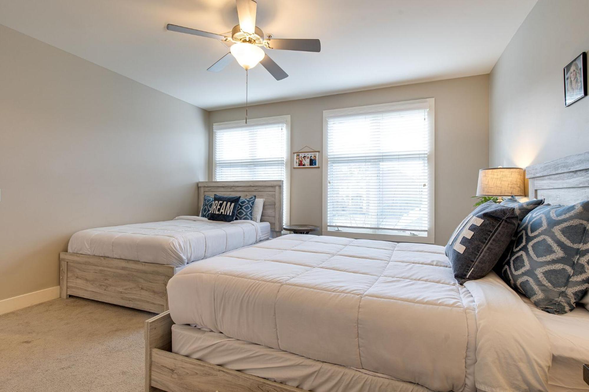 The Celebrity - Minutes To Broadway With A Balcony Nashville