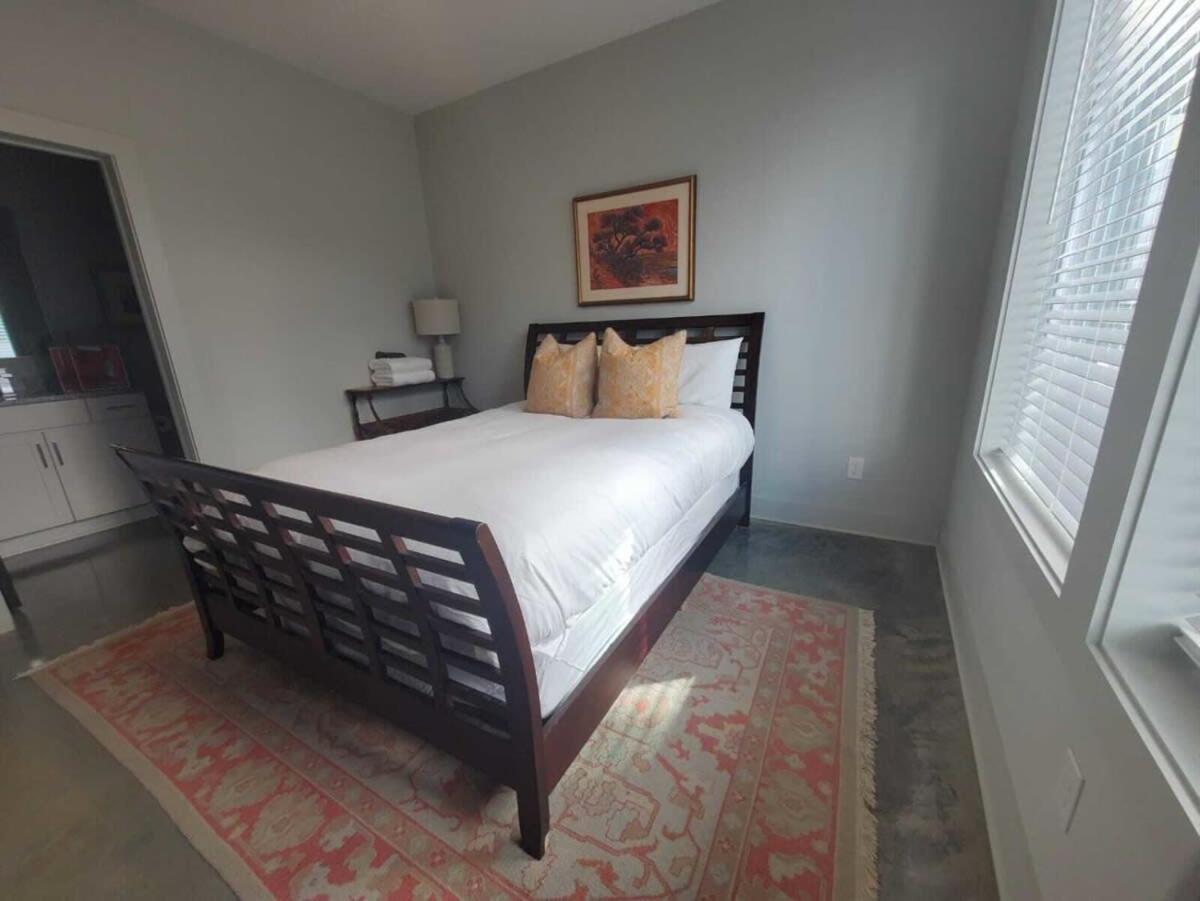 Dolly Partyon - Downtown Views - Rooftop - Groups Holiday home Nashville