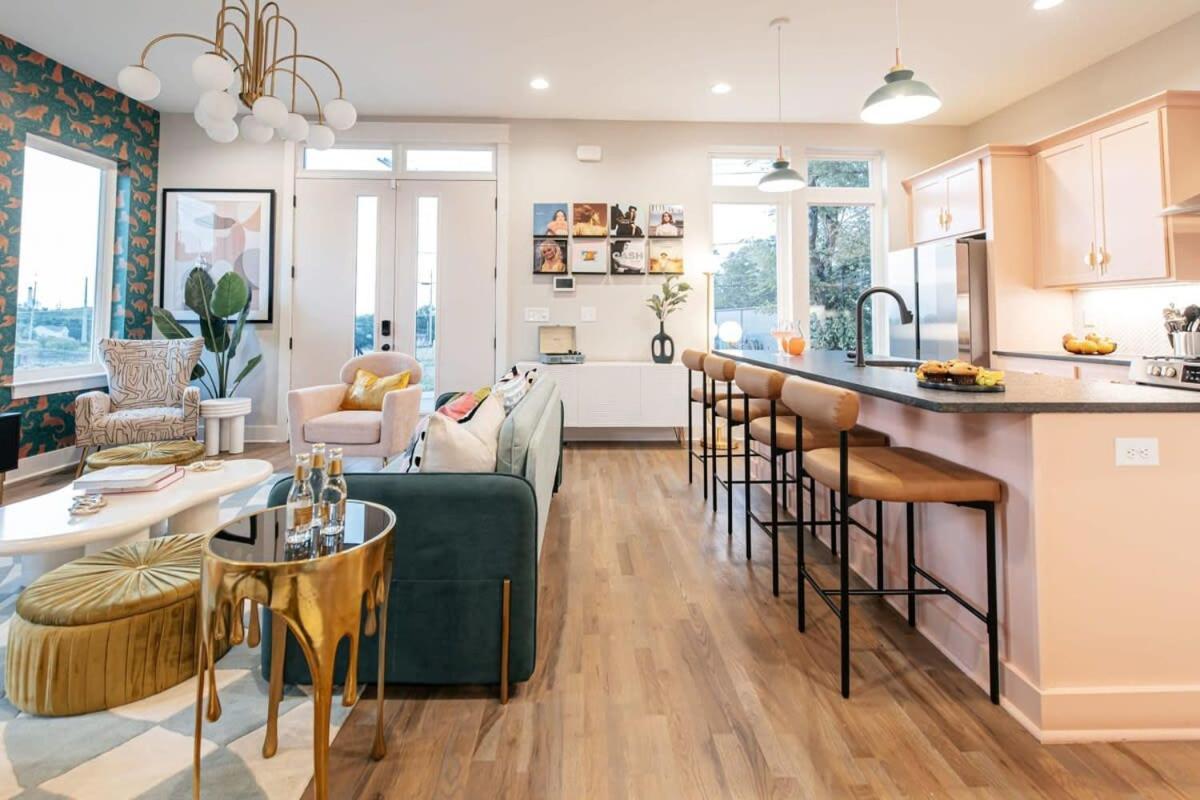 Holiday home Designer Single Family House-rooftop- Hot Tub