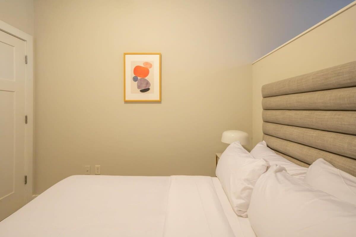 Cozysuites Musicrow Astonishing Sdo With Free Parking 08