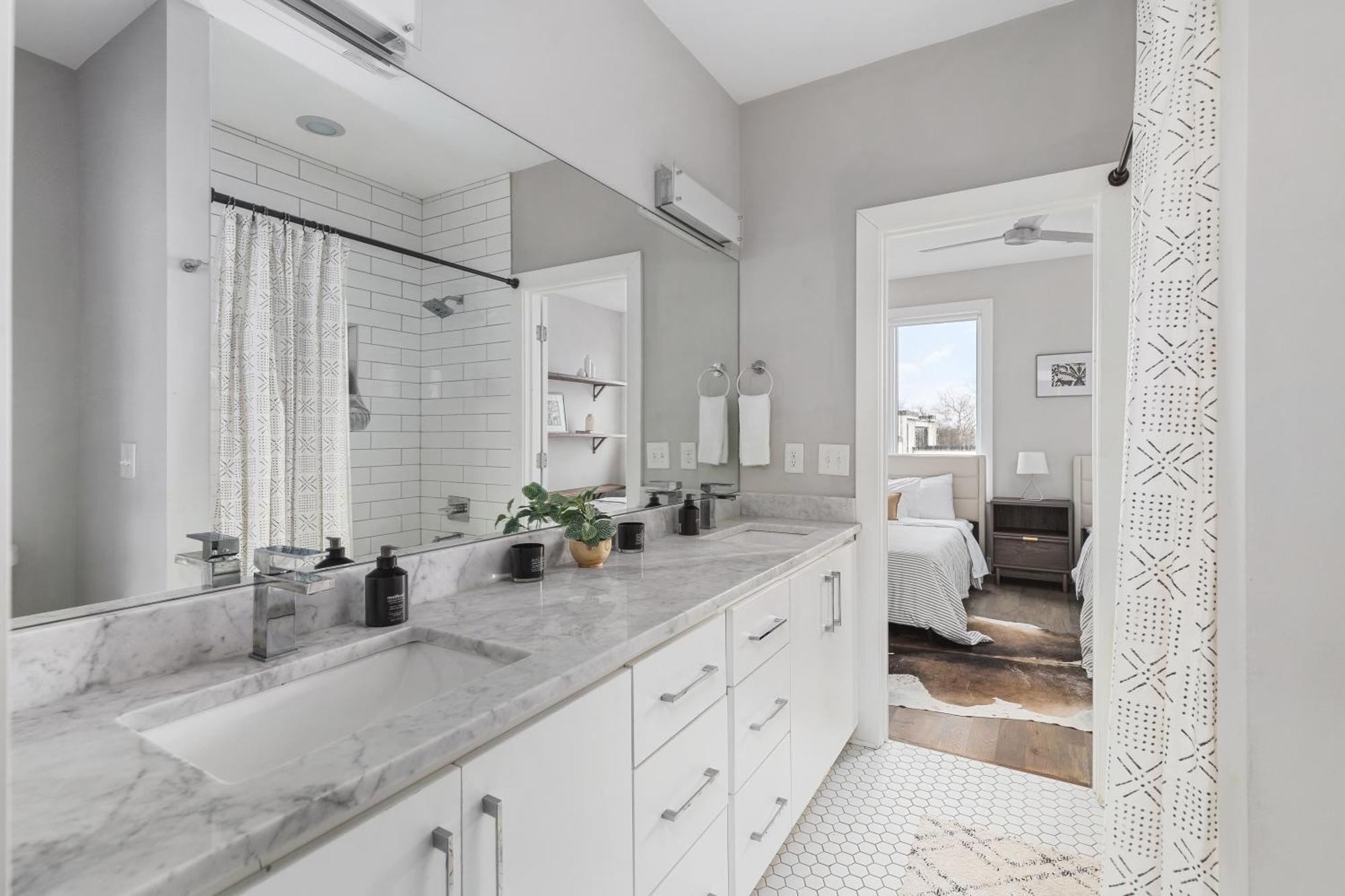 Modern Luxury Rooftop Deck, 3 Mi To Downtown