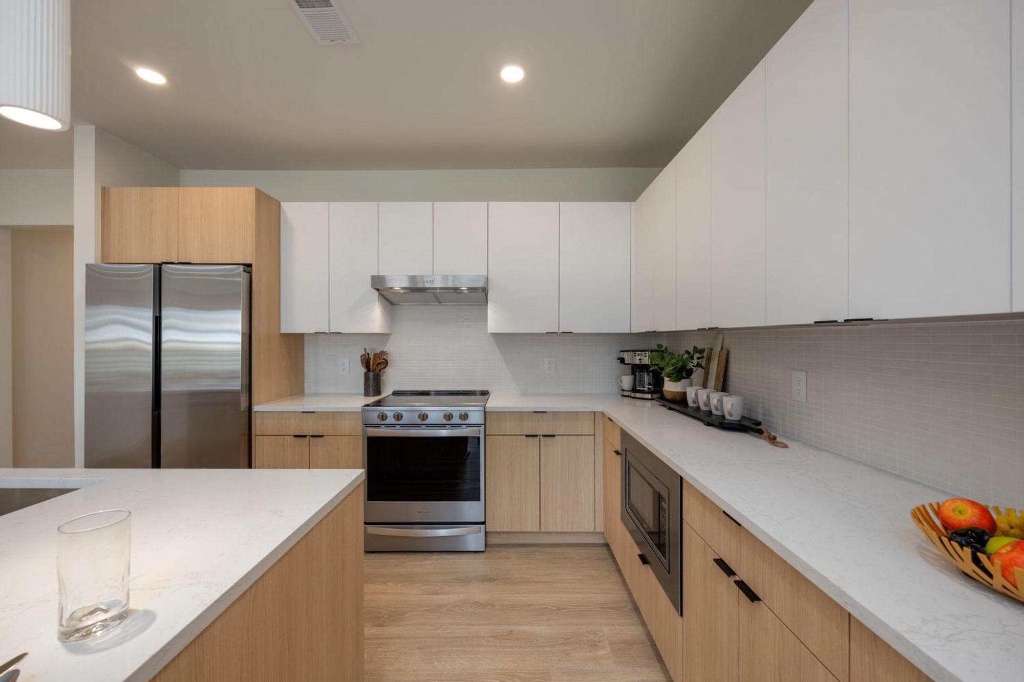 Hyve - Eden Elegance - Walk To Broadway Holiday home *