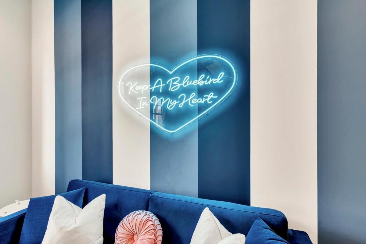 New Blue Bird Haven 13beds Rooftop View Free Parking 4*