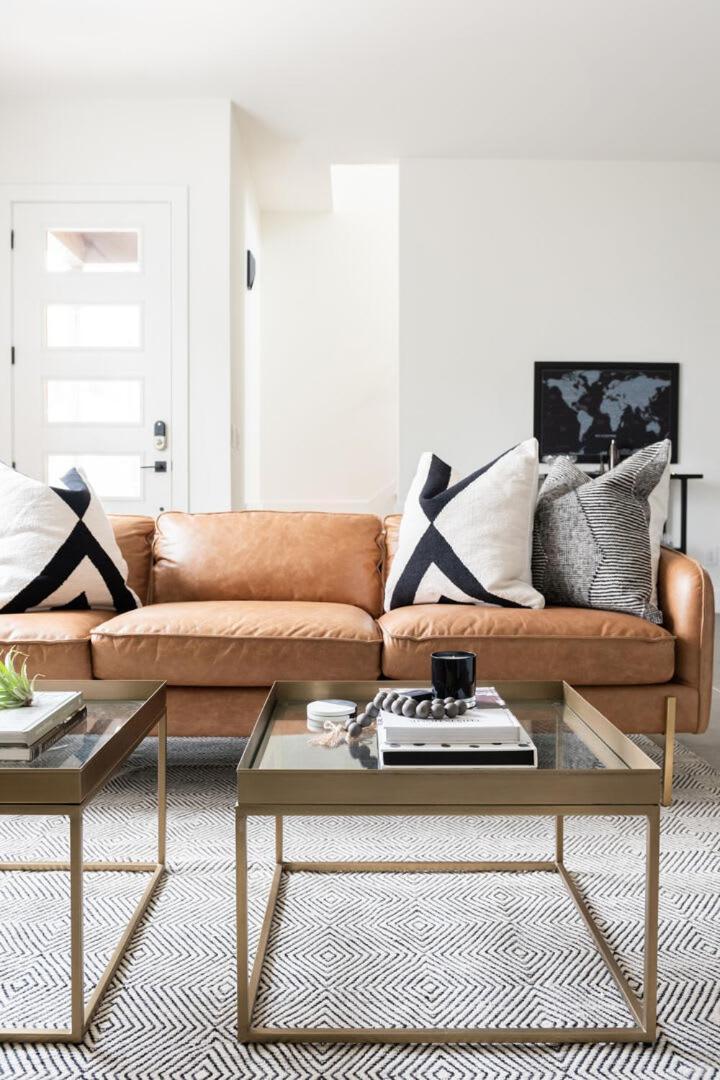 Nash Chic Near Dt Rooftop Luxe Comfort