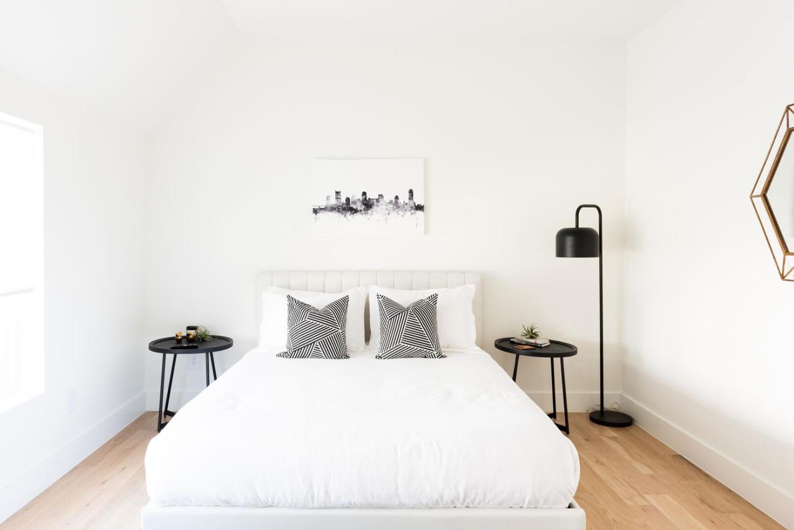 Nash Chic Near Dt Rooftop Luxe Comfort *