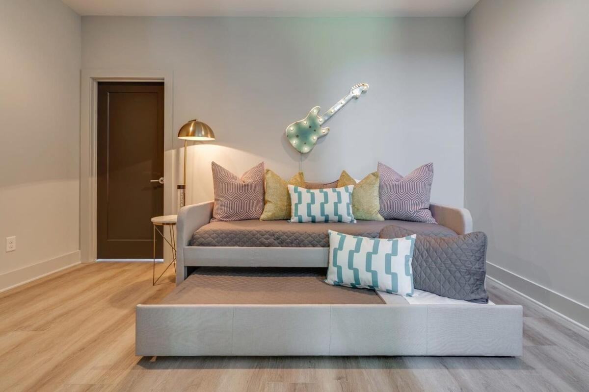New East Oasis 13beds Roofdeck Free Parking Nashville