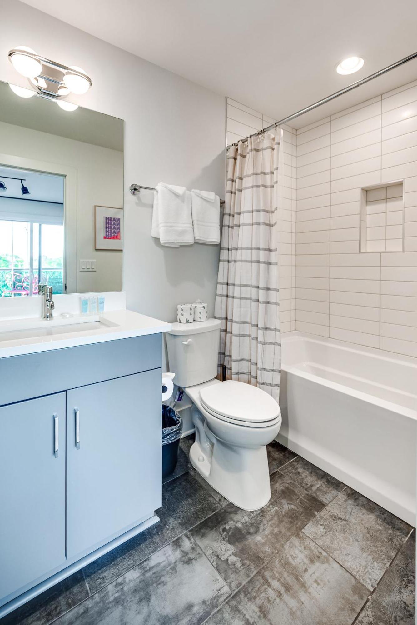 Sky High Cowgirl Luxe 4br With Rooftopdeck Karaoke Holiday home *