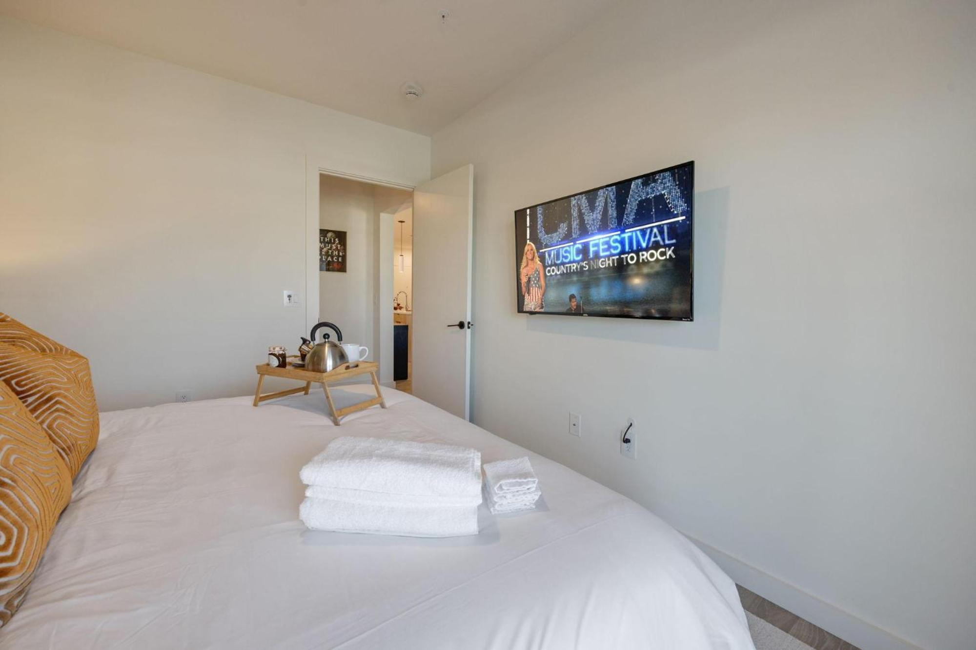 Hyve - Zest - Pool & Gym - Get Ready Vanities Nashville