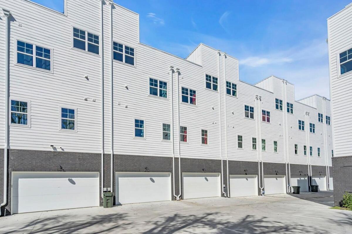 Double Lux 26beds 2 Rooftop Views Free Parking * Nashville