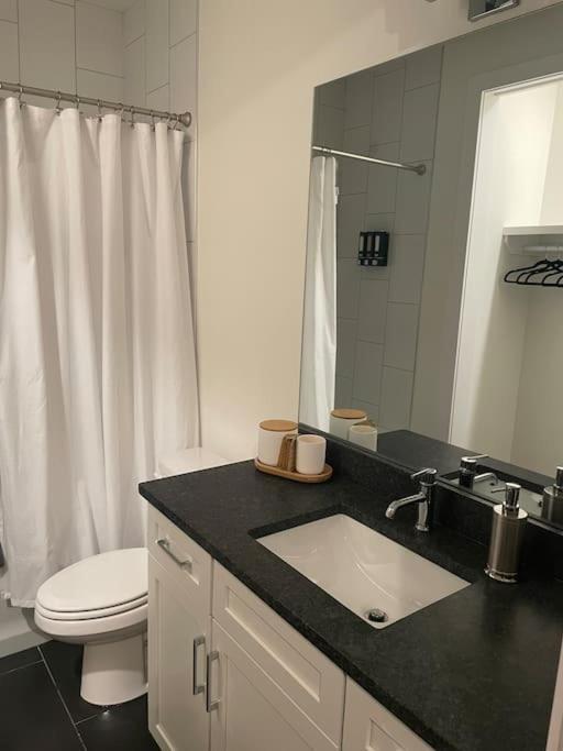 Riverfront Bliss Villa Nashville