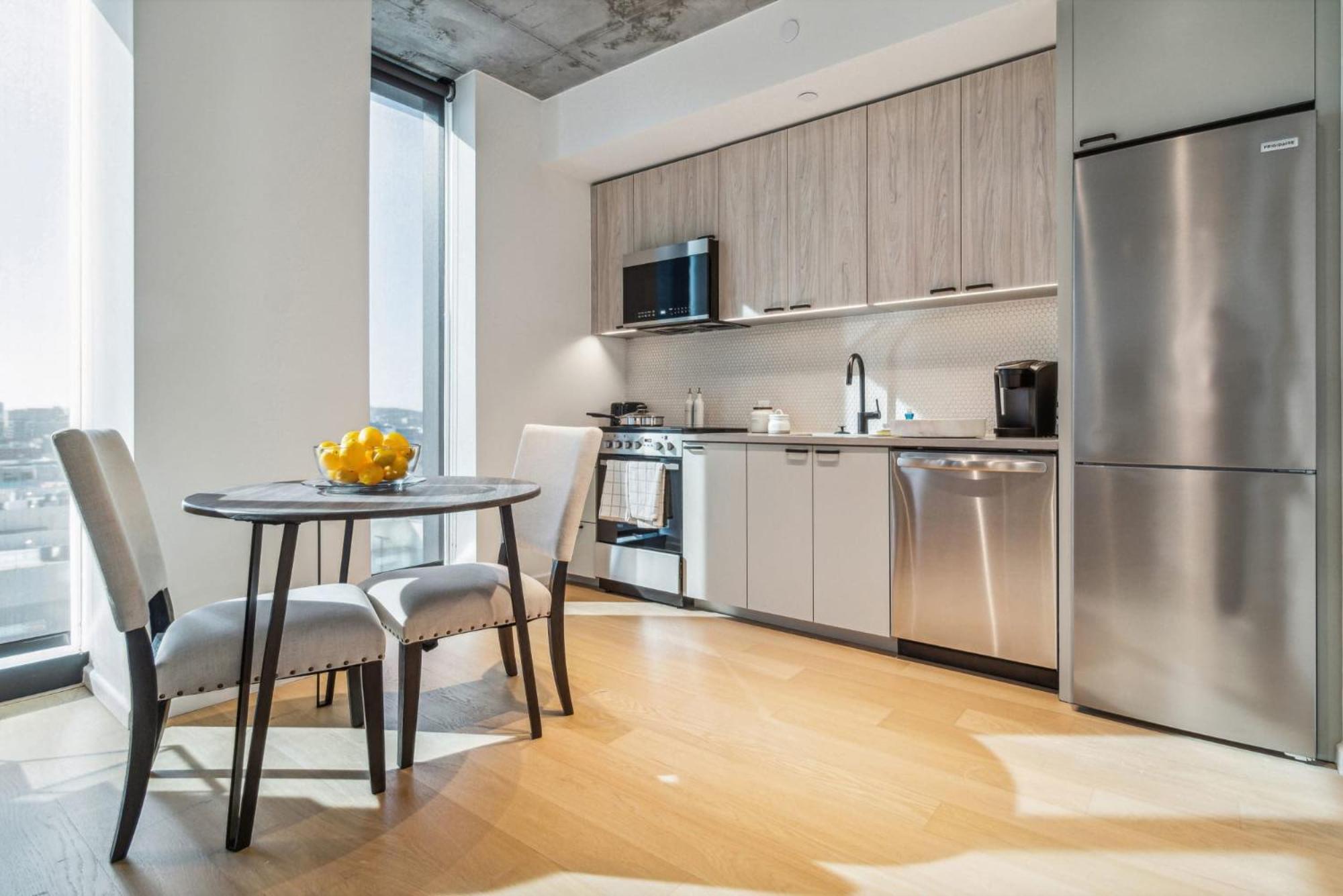 Contemporary City Living In *