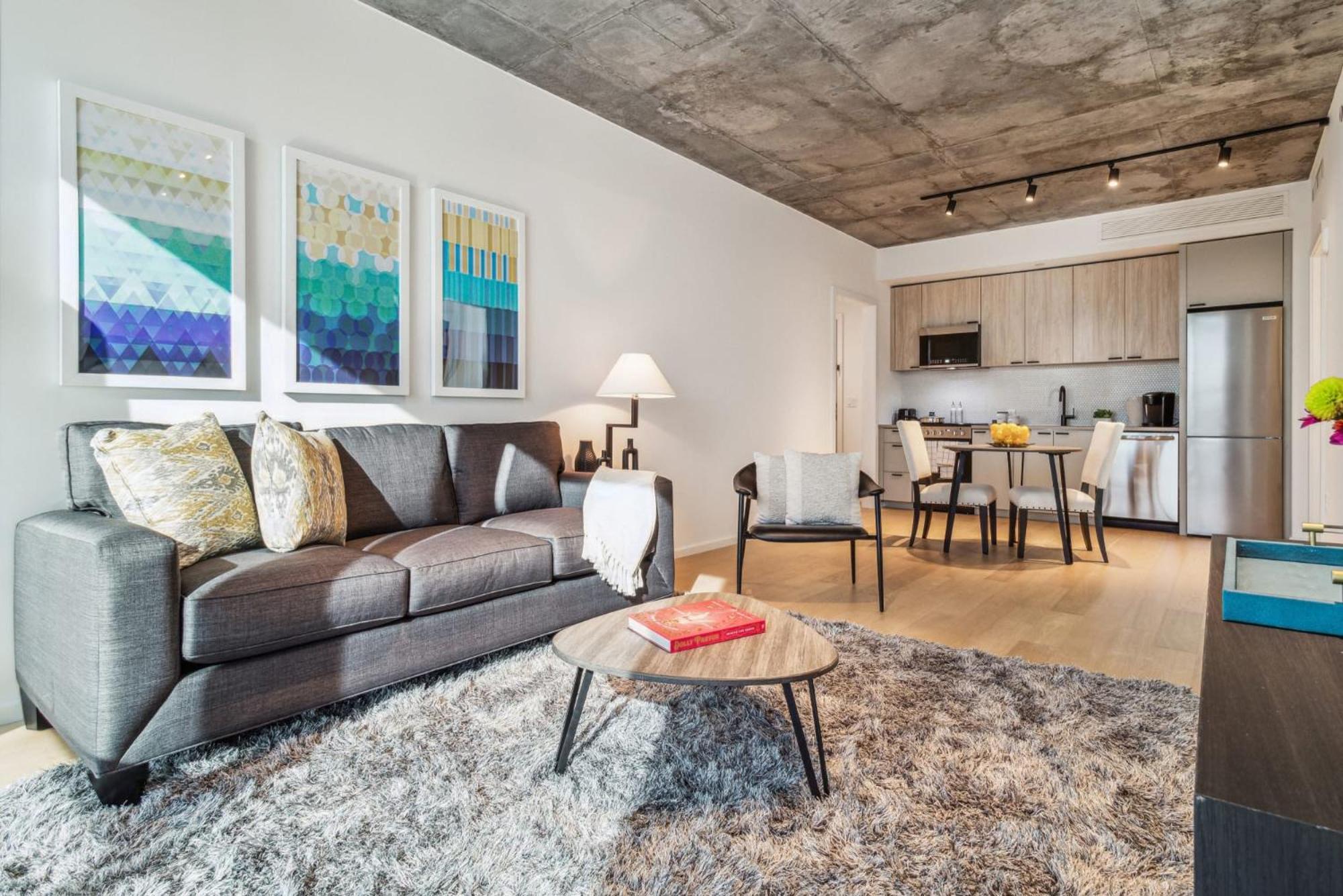 Contemporary City Living In Apartment Nashville