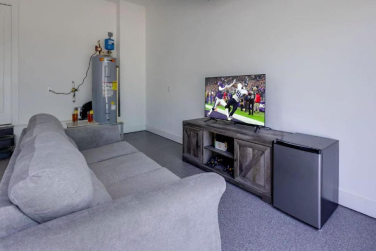 Luxury Four-story With Rooftop Views, 10min To Downtown! Sleeps 12! * Nashville