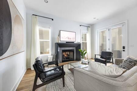 The Waylon - 8 Beds And Cozy Rooftop Lounge * Nashville