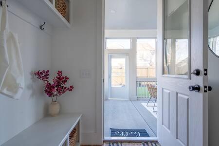 The Hadley House - Cozy Porch & Fenced In Backyard Nashville