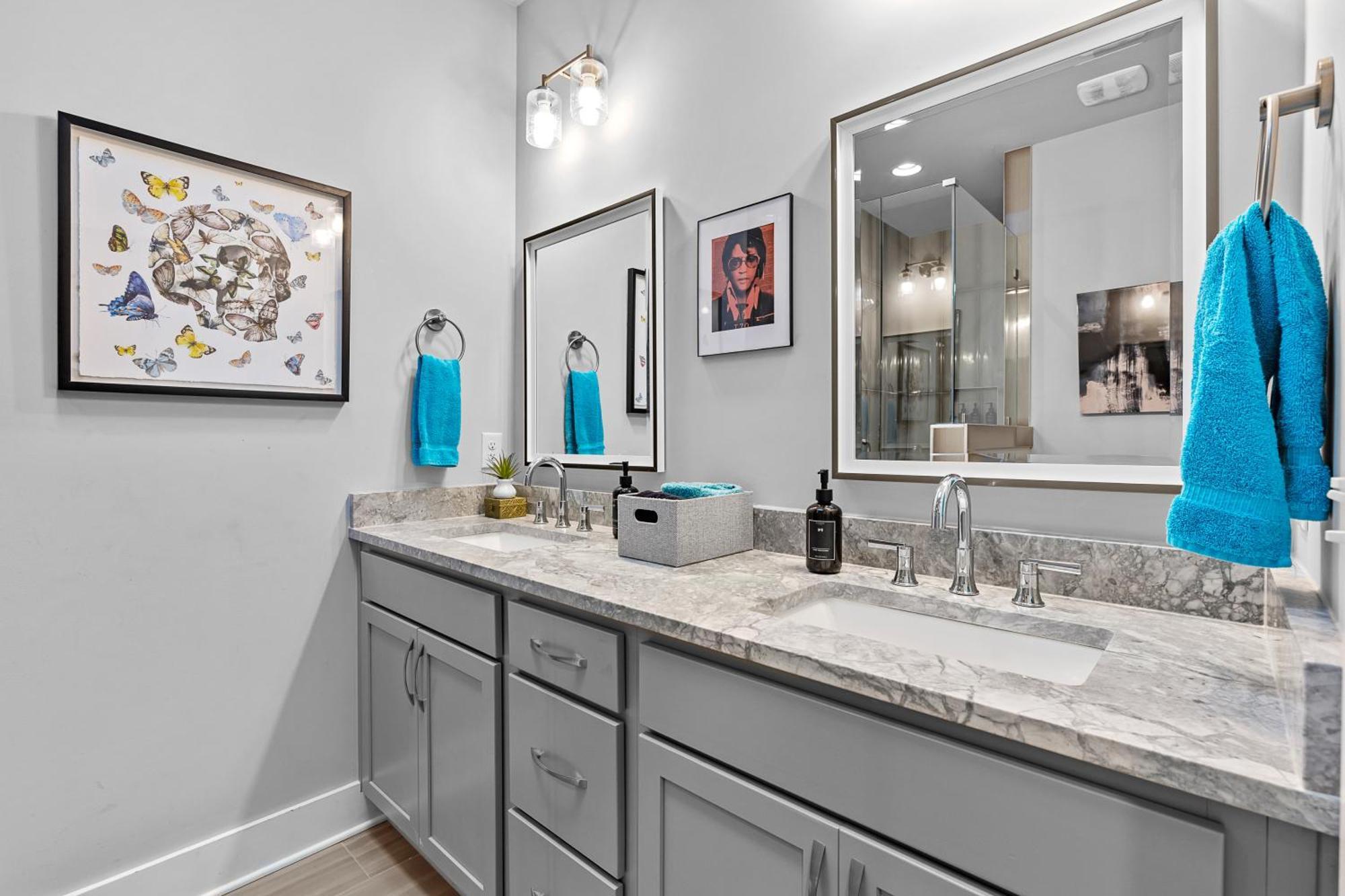 Apartment Stylish Heights Townhome *