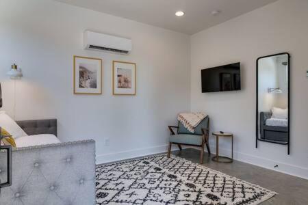 East Homes For Family Gatherings