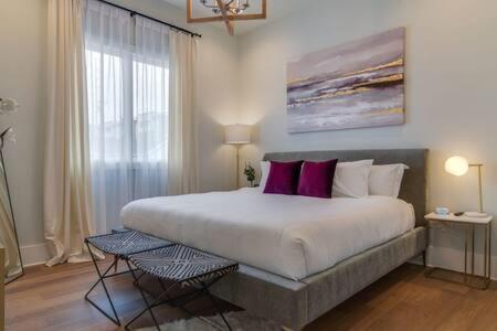 Luxurious Germantown With Rooftop Decks * Nashville